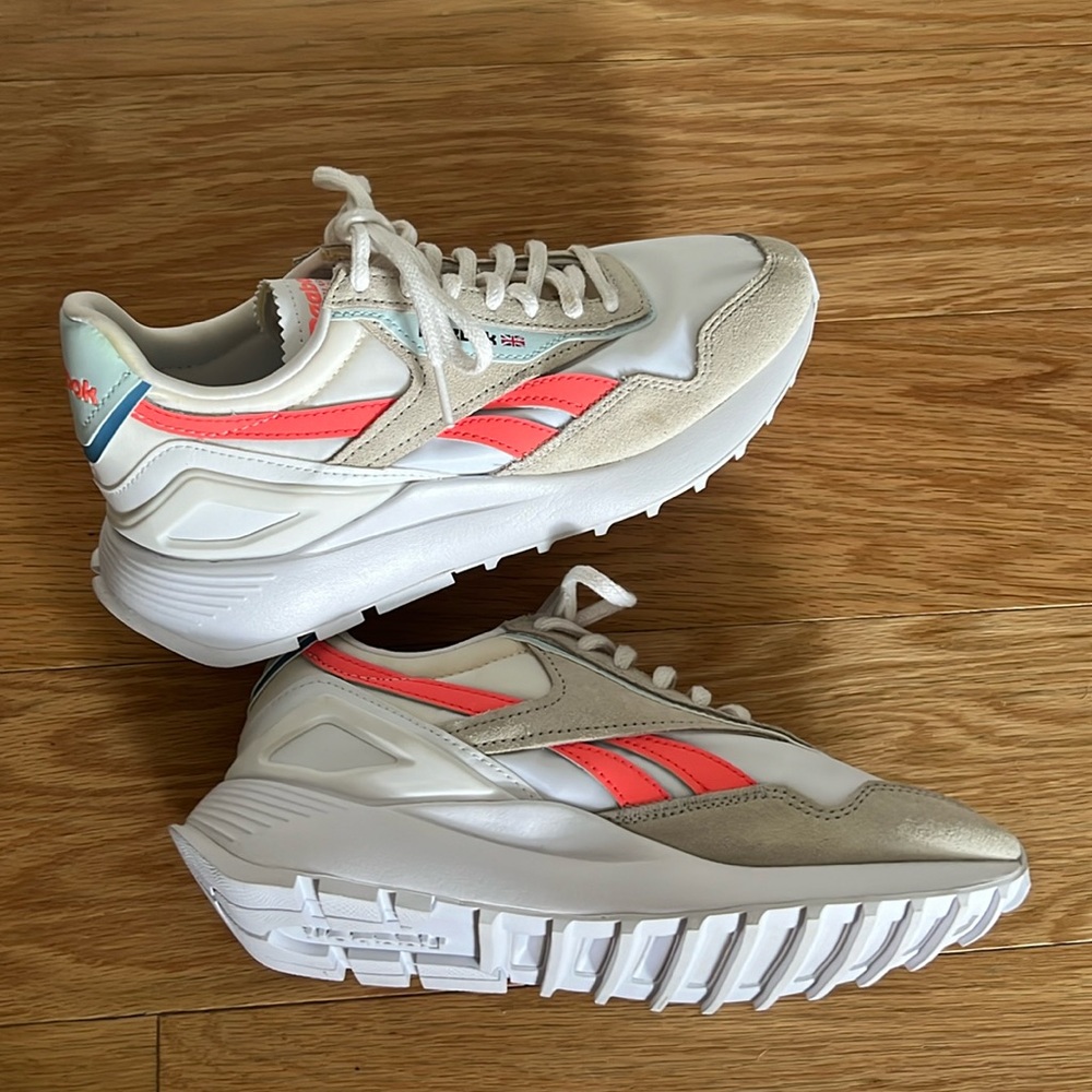 Reebok Classic Women’s Sneaker